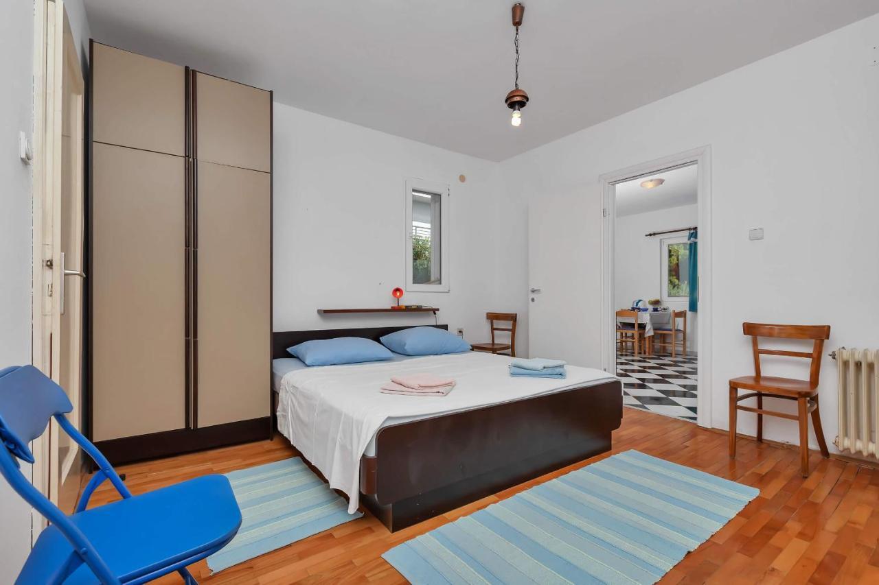 Apartament Vele